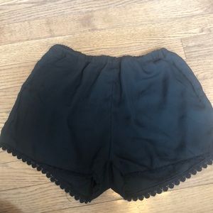 Black Brandy Melville shorts